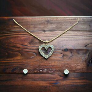 Vintage‎ Avon Special Sparkle Gift Set Heart Necklace Stud Earrings 1986